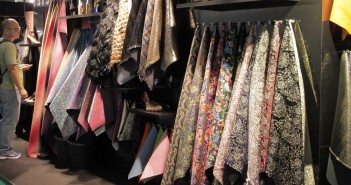 Specialisation and service upgrading: at Lineapelle fabrics and synthetics sharpen their knives against the competition