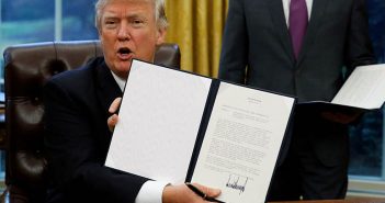 La moda USA contro Trump: “Il 72% delle nostre scarpe made in China, i dazi sono una tassa ai consumatori”