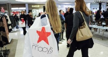 Retail USA: Macy’s torna a sorridere e prevede di crescere nel 2018, Nordstrom (forse) ce la fa