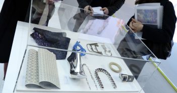Gli accessori europei nel 2016 crescono (+2%): sorridono Spagna e Francia, soffrono Italia e Regno Unito. Bene anche tessuti e sintetici