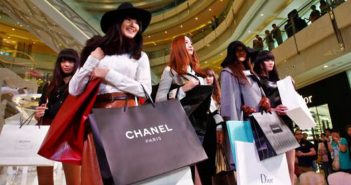Il dramma del made in Italy in Cina: due top-spender su tre non ne conoscono neanche una griffe