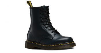 Giù le mani dal 1460. Dr. Martens porta in tribunale Steve Madden per “eccezionale plagio intenzionale” del suo modello cult
