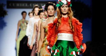Il New York Times attacca il fashion italiano: “Subforniture come in Bangladesh”. Capasa insorge: “Attacco vergognoso”