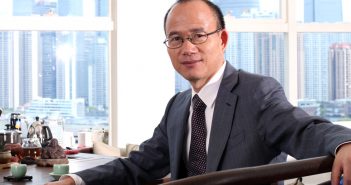 A Chinese Tycoon for Jimmy Choo while analysts are wondering whether the deal is worth for Kors