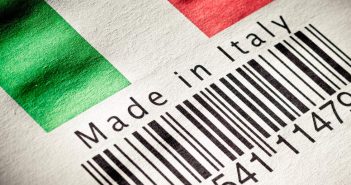Lusso&Finanza: Ferragamo non vende più (?), i Della Valle si riorganizzano, Moncler tra le family company più redditizie