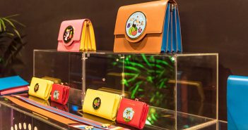 Pelletteria, la “vulcanica creatività” di Amedeo Piccione incontra il know-how Cromia: nasce Tropicalia