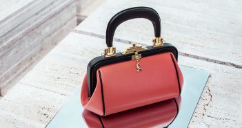Pelletteria: c’era una volta Roberta di Camerino. Il brand (proprietà cinese) punta al mercato italiano