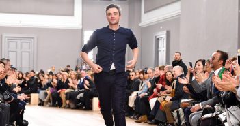 Avanti un altro: lo stilista Guillaume Henry via da Nina Ricci. “Separazione consensuale” (forse)