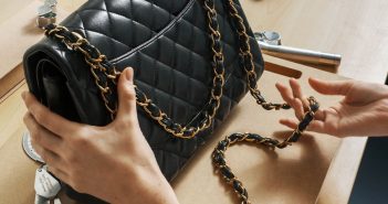 Vestiaire Collective, l’affidabilità è tutto: un team anti-falsi analizza “scientificamente” 200 prodotti al giorno