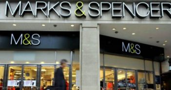 UK: la faticosa ristrutturazione di Marks & Spencer. Tengono i ricavi, scivolano gli utili: “Chiudiamo 100 store”