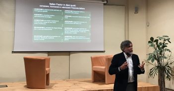 Conoscete il consum-autore fashion? Francesco Morace ha svelato la sua identità ieri sera a Casaconcia