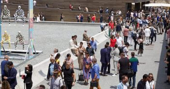 Pitti Uomo a ritmo sostenuto. Brand emergenti e da tutto il mondo con una granitica certezza: la pelle italiana