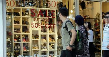 Basta promozioni! Basta sconti! Negli USA tornano a preferire la qualità al prezzo, spiega First Insight