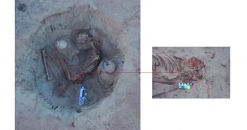 Morta per parto, è stata sepolta 3.700 anni fa con il suo bambino in un sudario di pelle: in Egitto la scoperta che ha commosso la rete