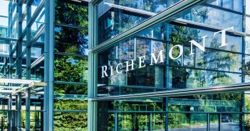 Richemont dà i numeri del semestre: tra acquisizioni e cessioni, il gruppo cresce, ma la pelletteria soffre
