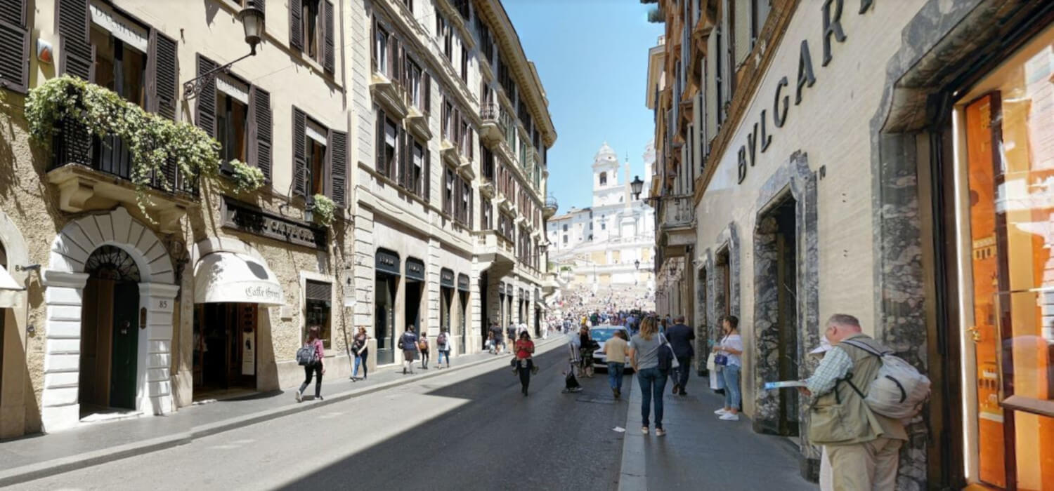 Roma, Dior e Moncler all'assalto dei locali di Caffè Greco in via Condotti  | LaConceria | Il portale dell'area pelle